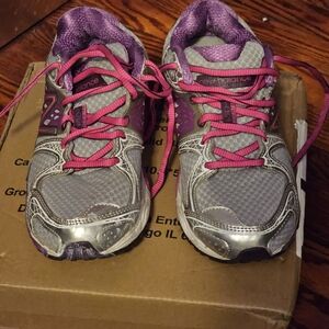 New Balance Women's Pink and Silver Athletic Shoes